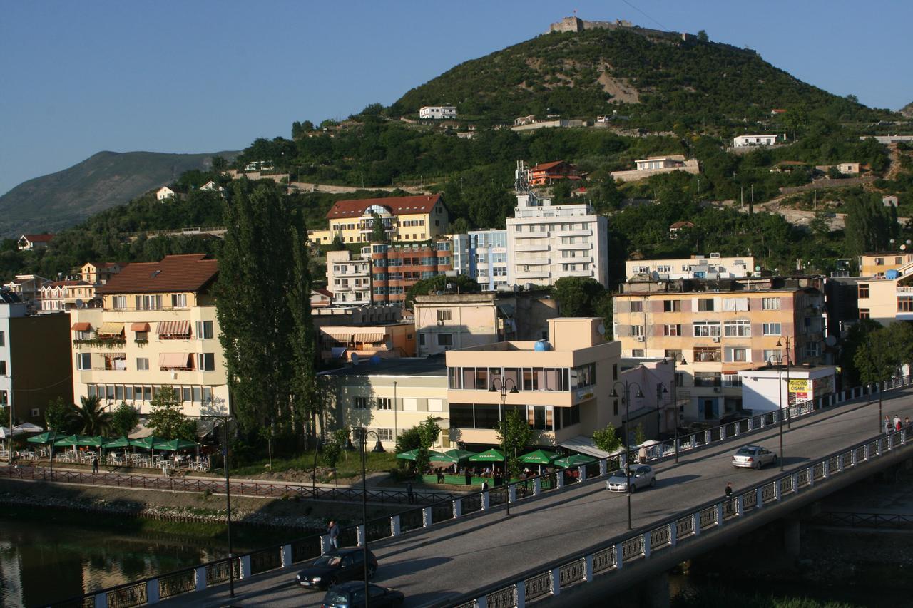 Hotel Siklad Lezhë Eksteriør billede